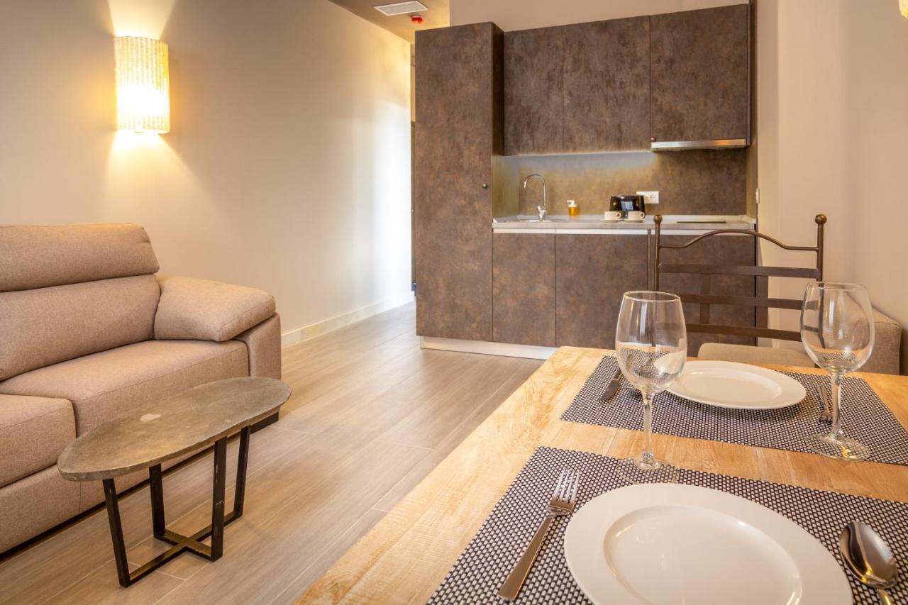 Apartamentos Sevilla Este By Qhotels Екстериор снимка